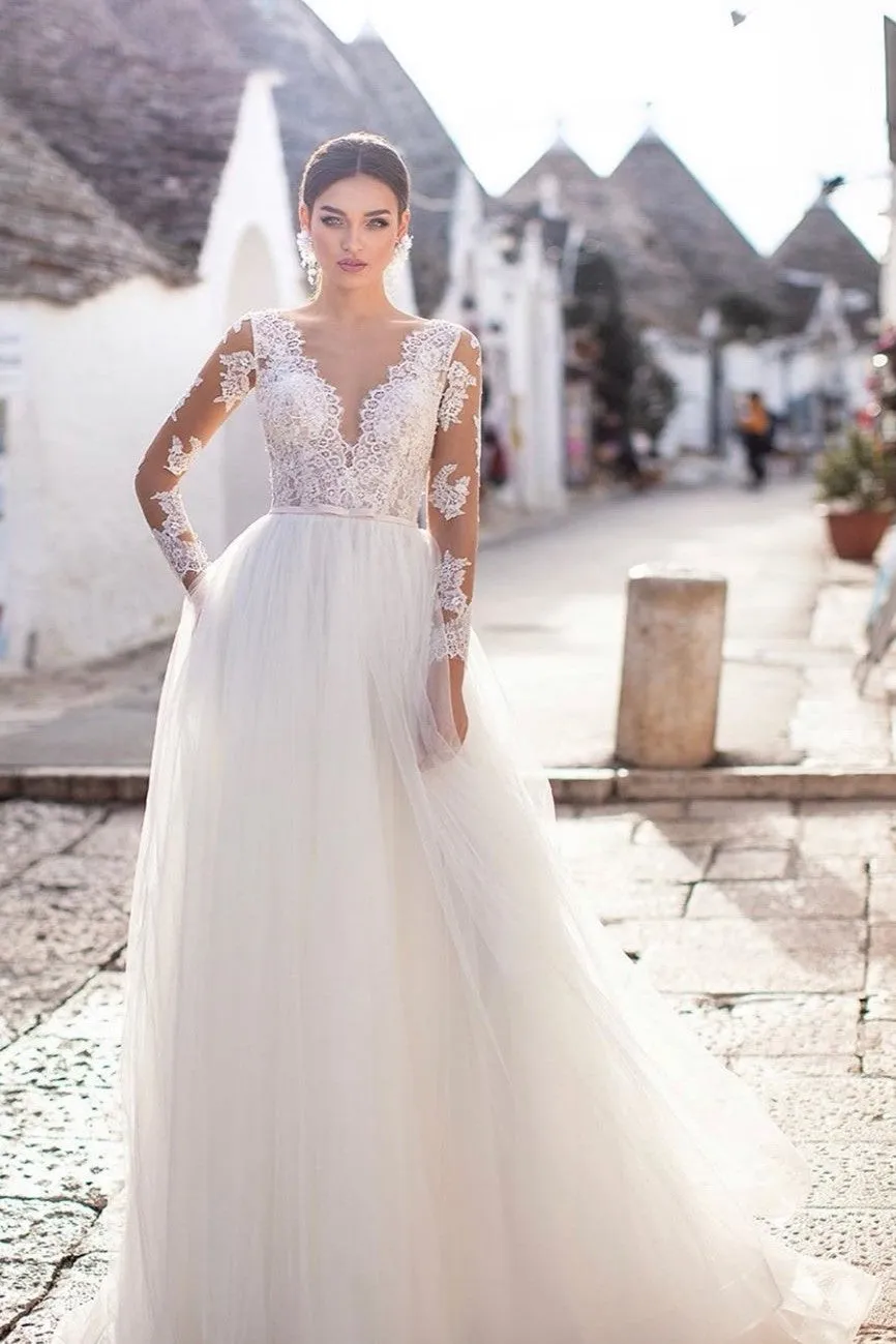 Boho Lace Long Sleeves Bride Dresses Tulle Skirt