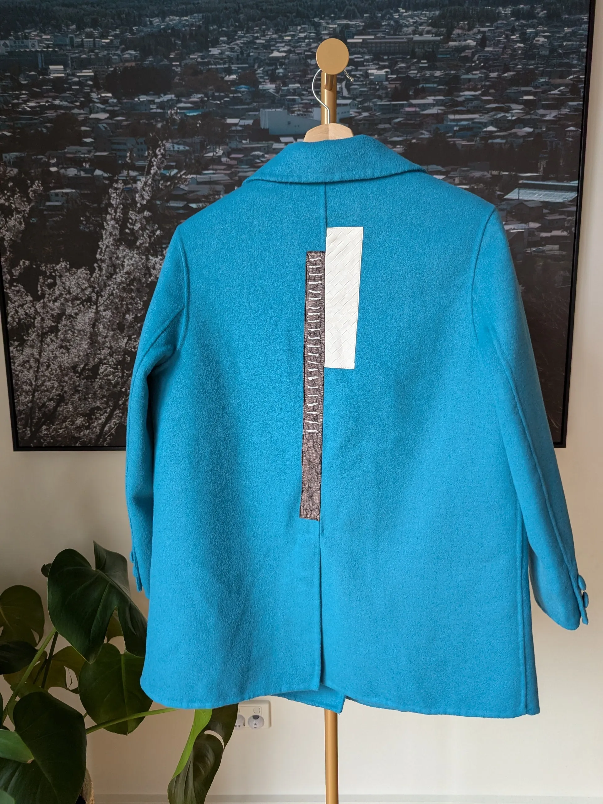 Brand New Wool Coat Size 8-10 FREE SHIPPING High Quality Wool 103