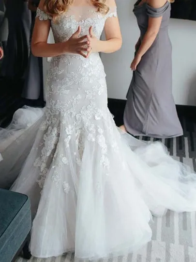 Button Mermaid Wedding Dress