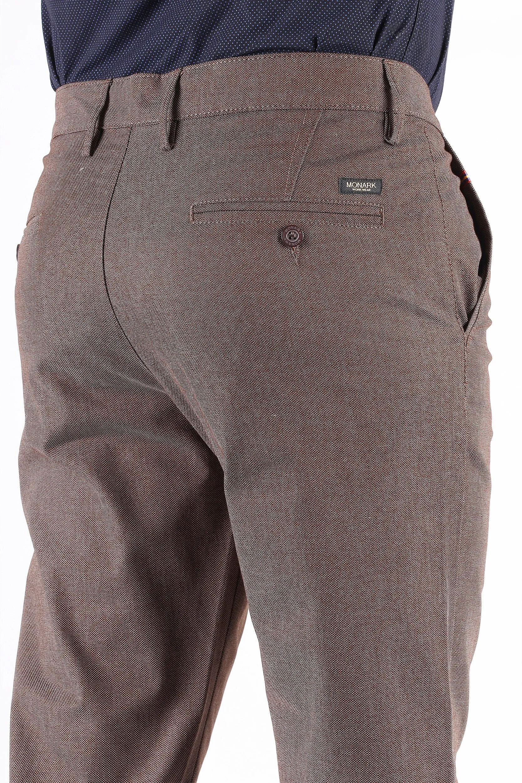 DOBBY TEXTURED TAPERED PANTS