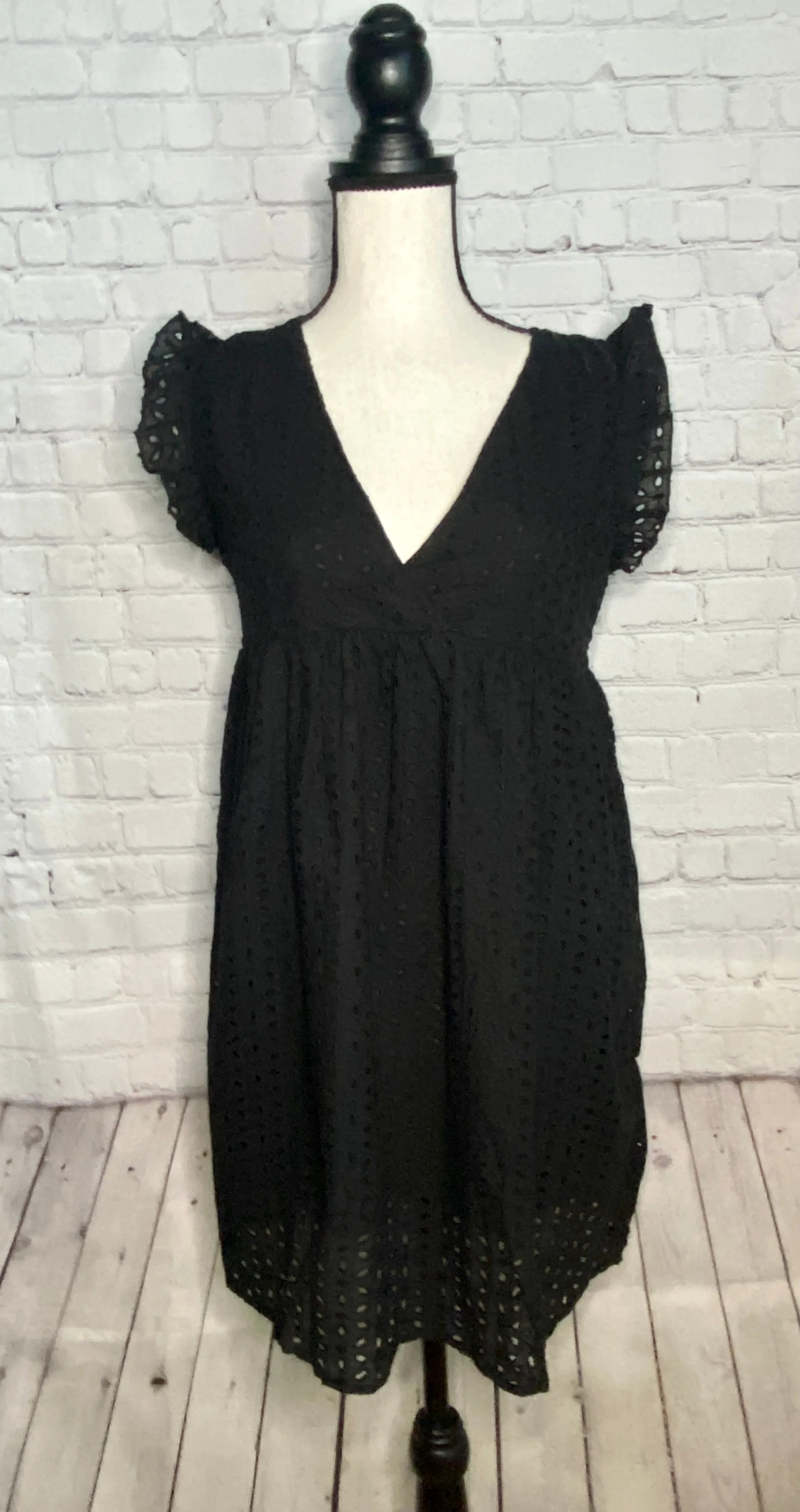Eyelet To Be Subtle Black Dress