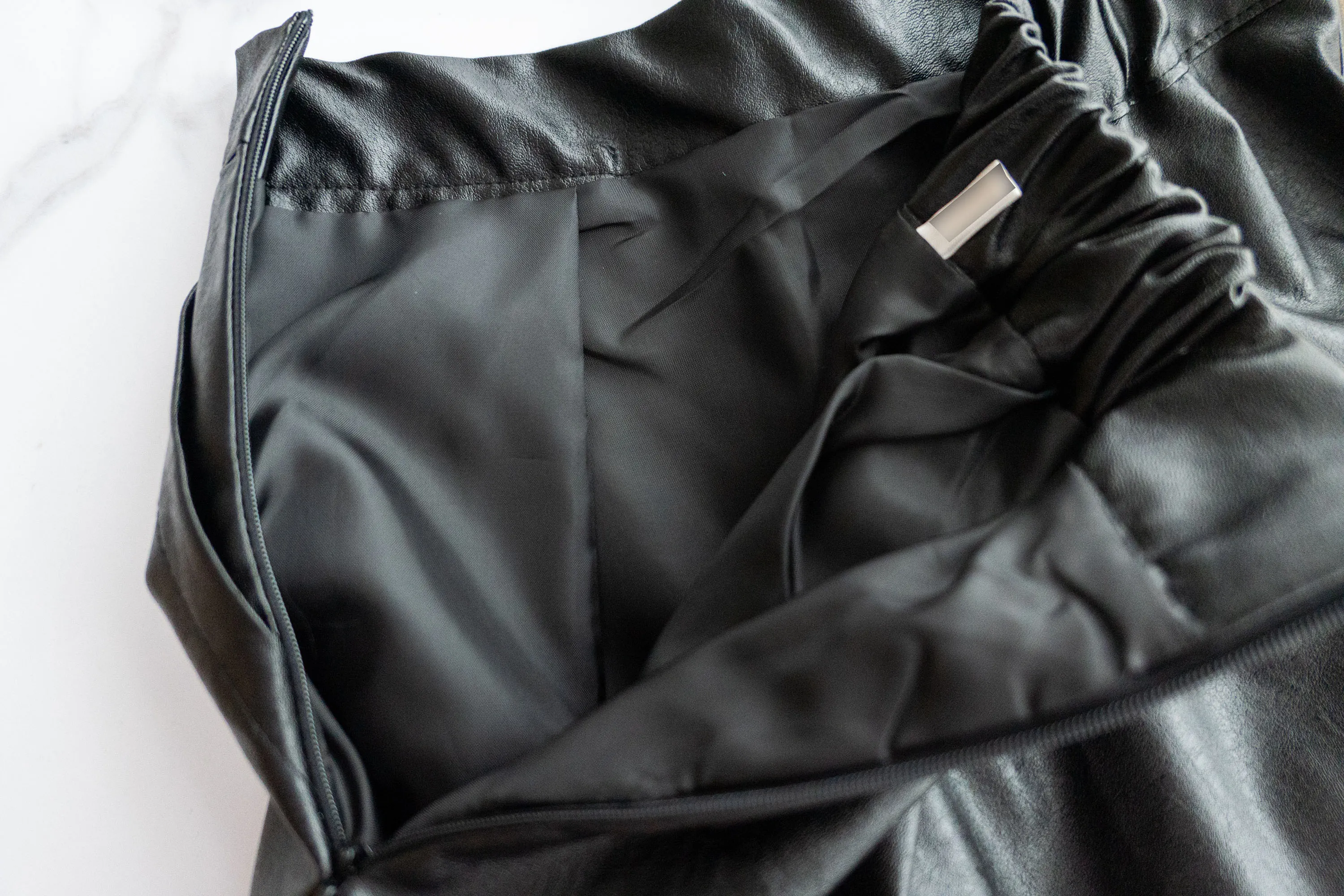 Faux Leather 簡約皮感雙口袋半身裙, Skirt/ SK8646