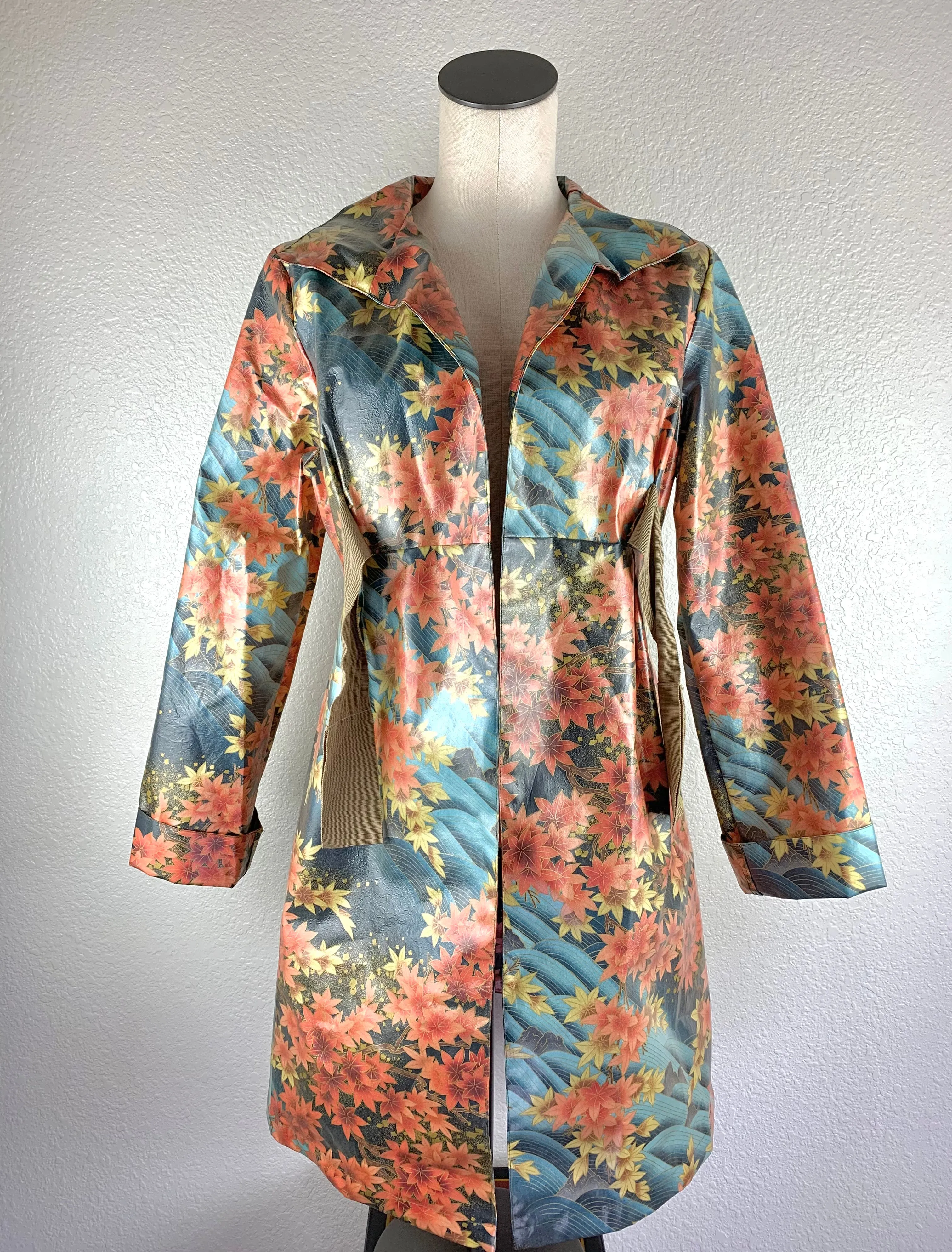 Leaf Printed Raincoat size XS