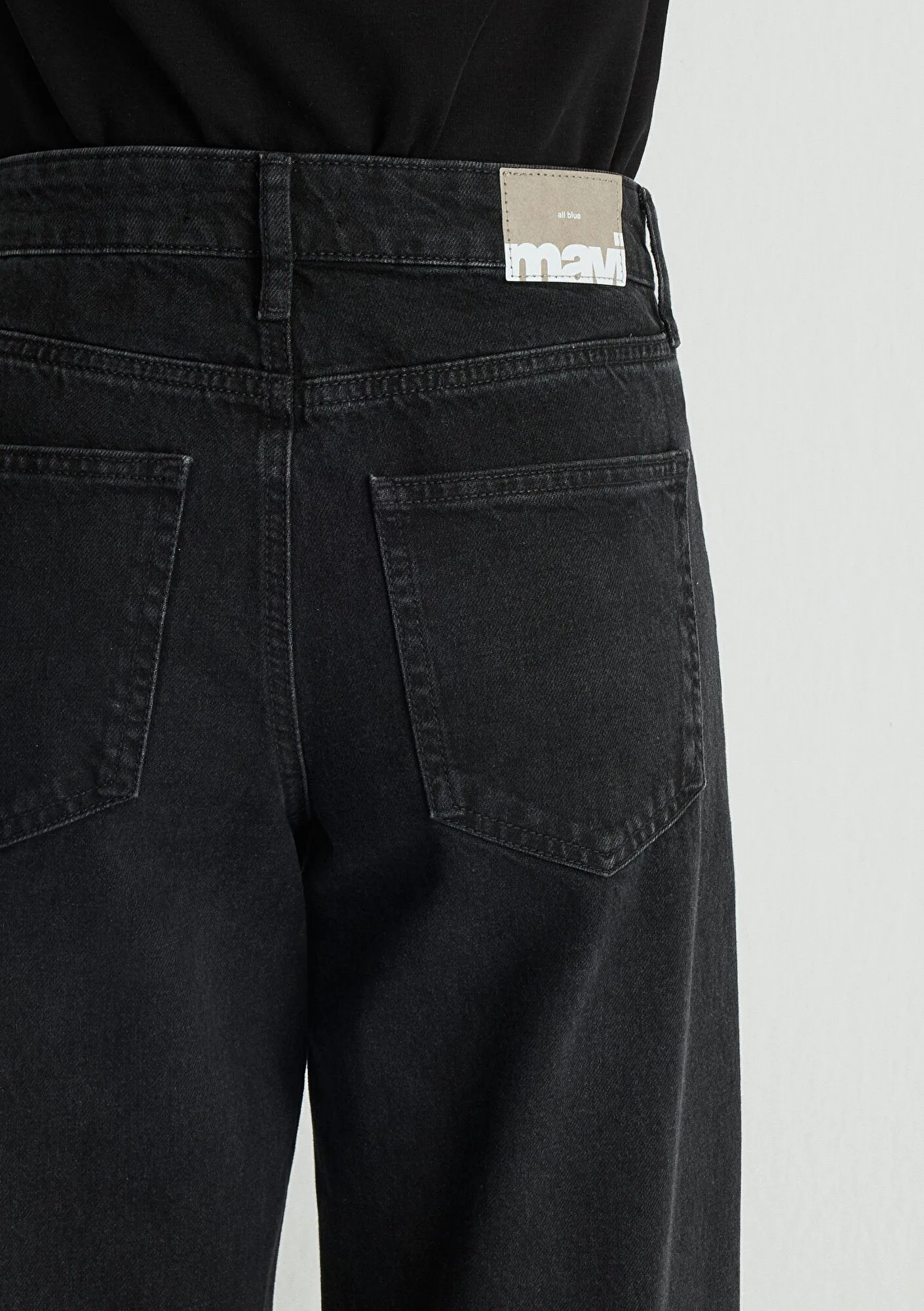 Leila Smoke Denim Jean Pants