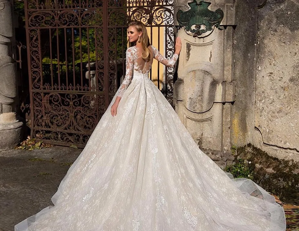 Long Sleeve Appliques Lace A-line Wedding Dresses Vestido Branco Buttons Up Back Floor Length Princess Wedding Gowns Bodas