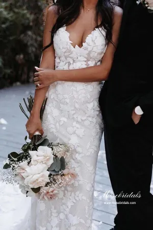Mermaid V-neck Open Back Lace Appliques Beach Wedding Dresses, MW871