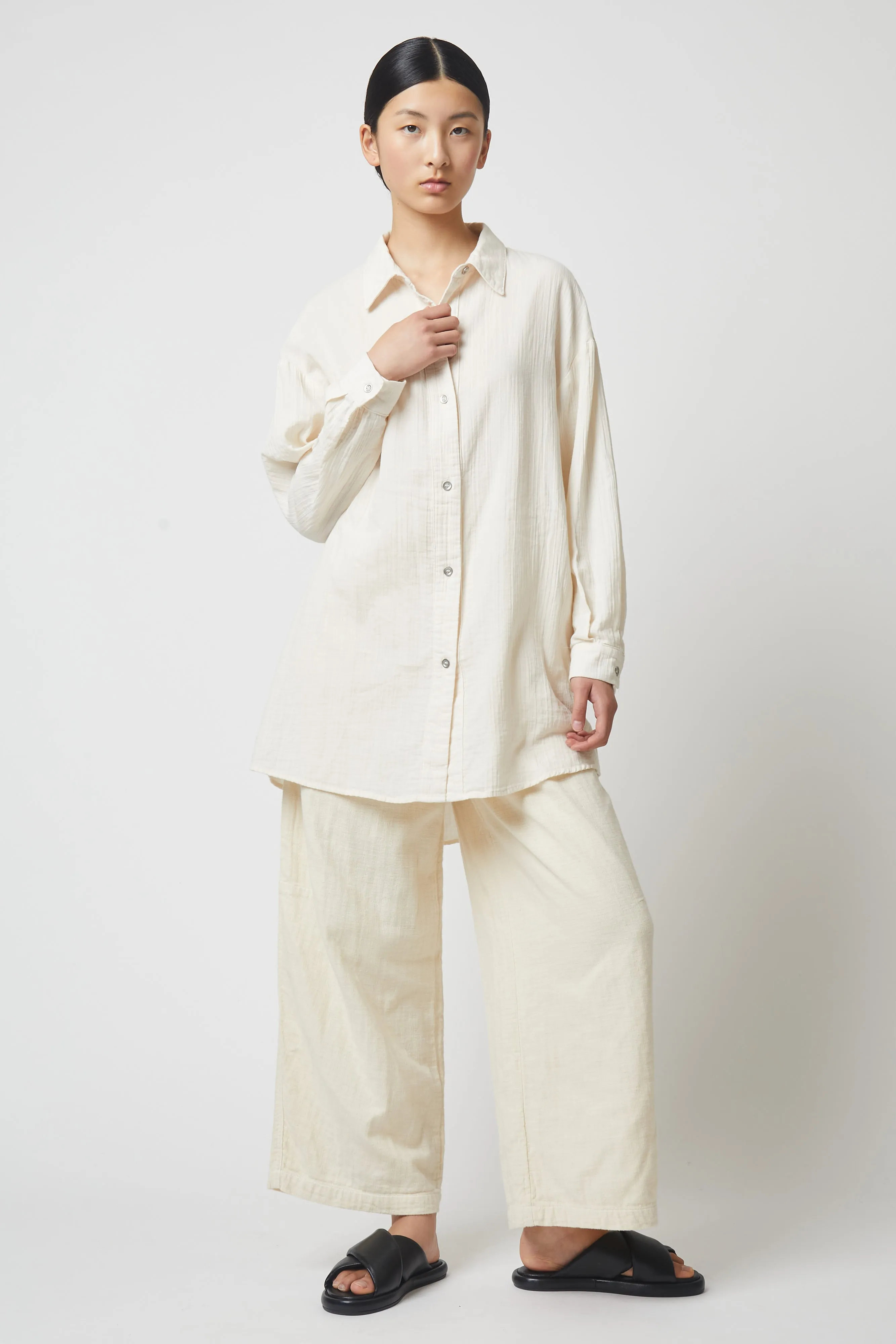 Mikia Pant