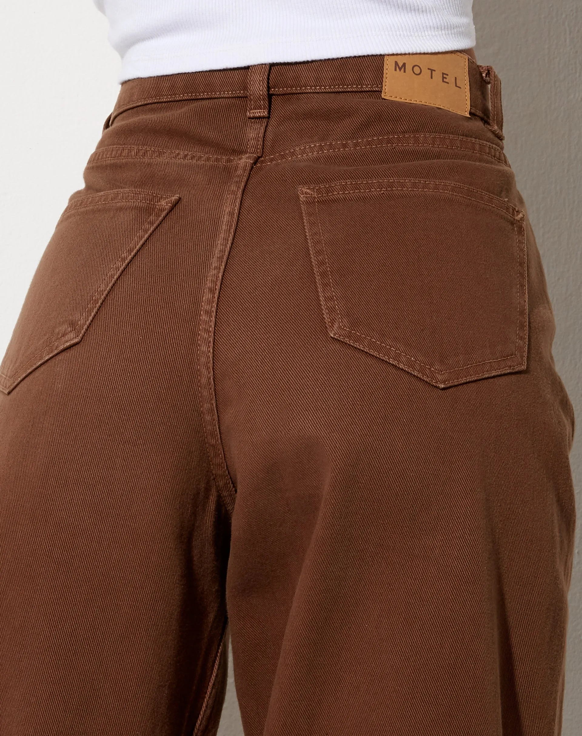 PARALLEL JEANS RICH BROWN 45