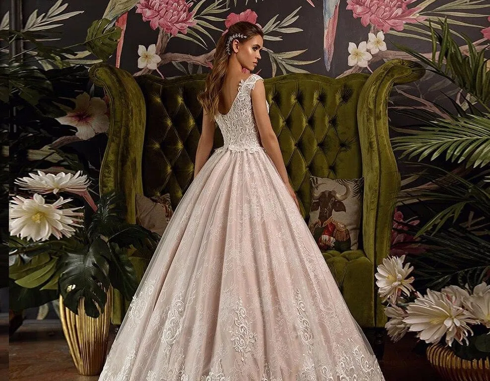 Princess Appliques Lace Wedding Dresses Without Train Robe De Mariee Scalloped Neck Floor Length A-line Bride Gowns