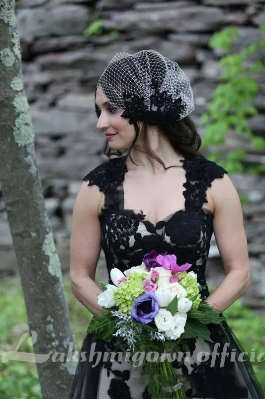 Roycebridal Country Lace Hi-lo Wedding Dresses Sexy Gothic Black Long Garden Bridal Gowns A-line Boho Vintage Wedding Gowns