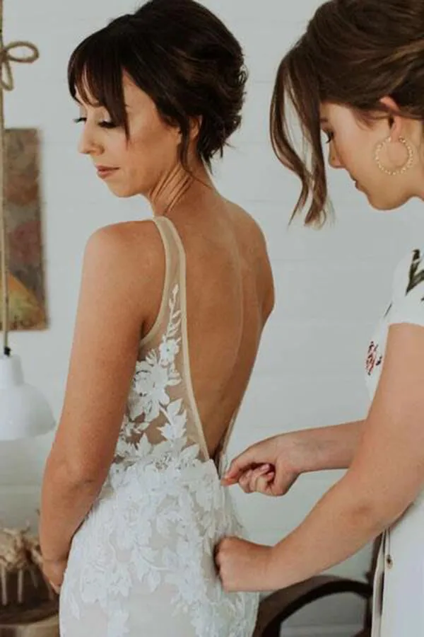 Roycebridal Ivory Lace Mermaid V-neck Beach Wedding Dresses, Appliqued Bridal Gown, MW616