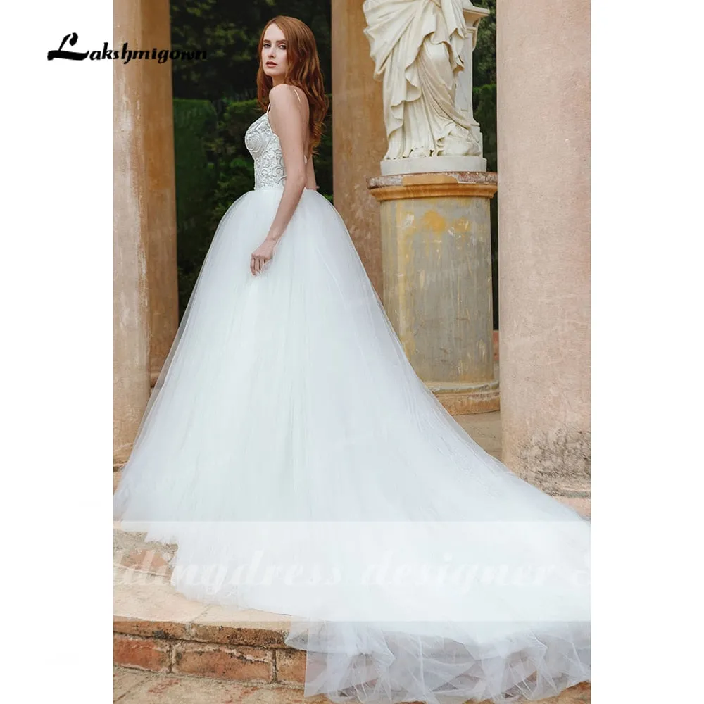 Roycebridal Sexy Bohemian Wedding Dresses  Chic Lace Beach Boho Simple Spaghetti Straps Unique Beading Wedding Bridal Gown Robe Mariee