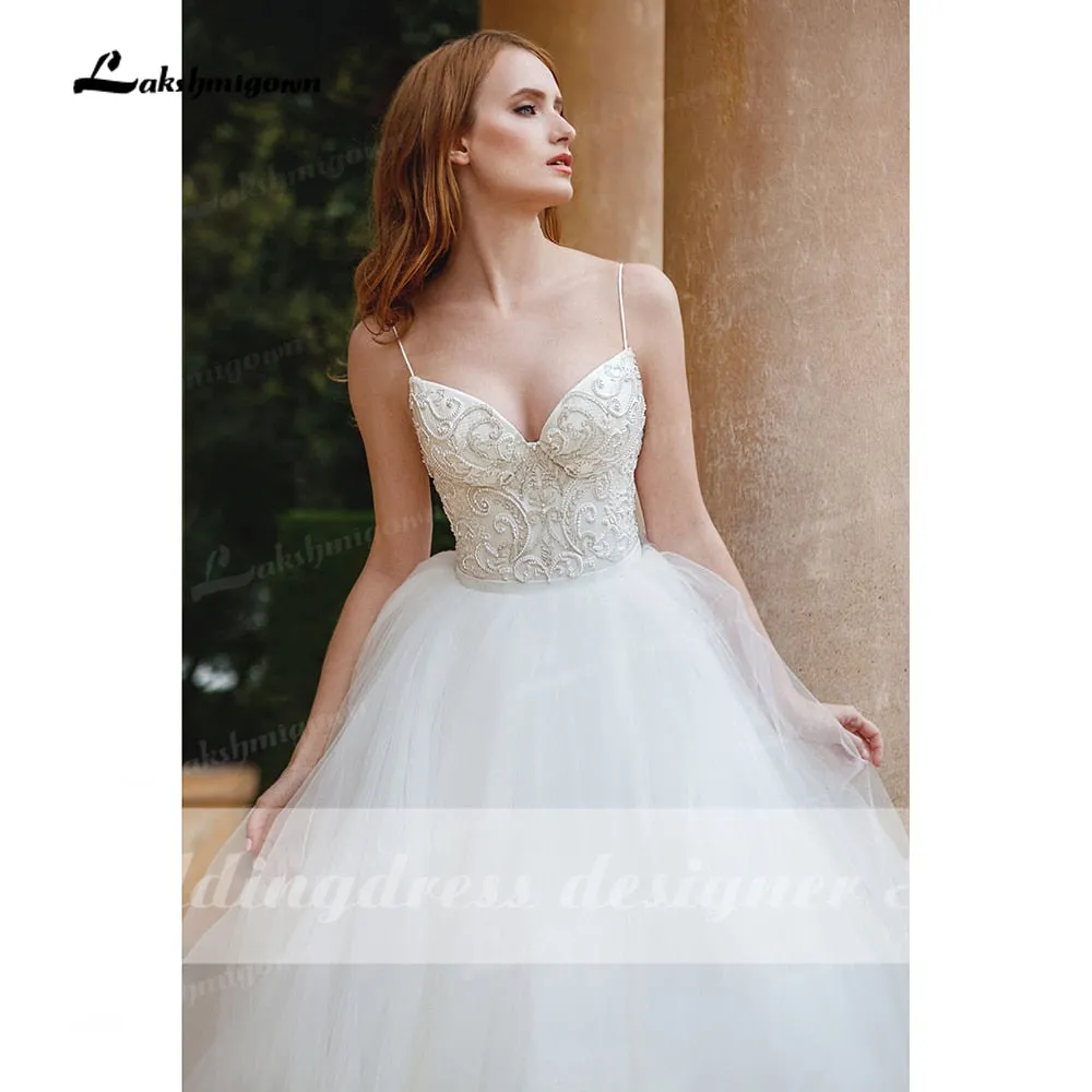 Roycebridal Sexy Bohemian Wedding Dresses  Chic Lace Beach Boho Simple Spaghetti Straps Unique Beading Wedding Bridal Gown Robe Mariee