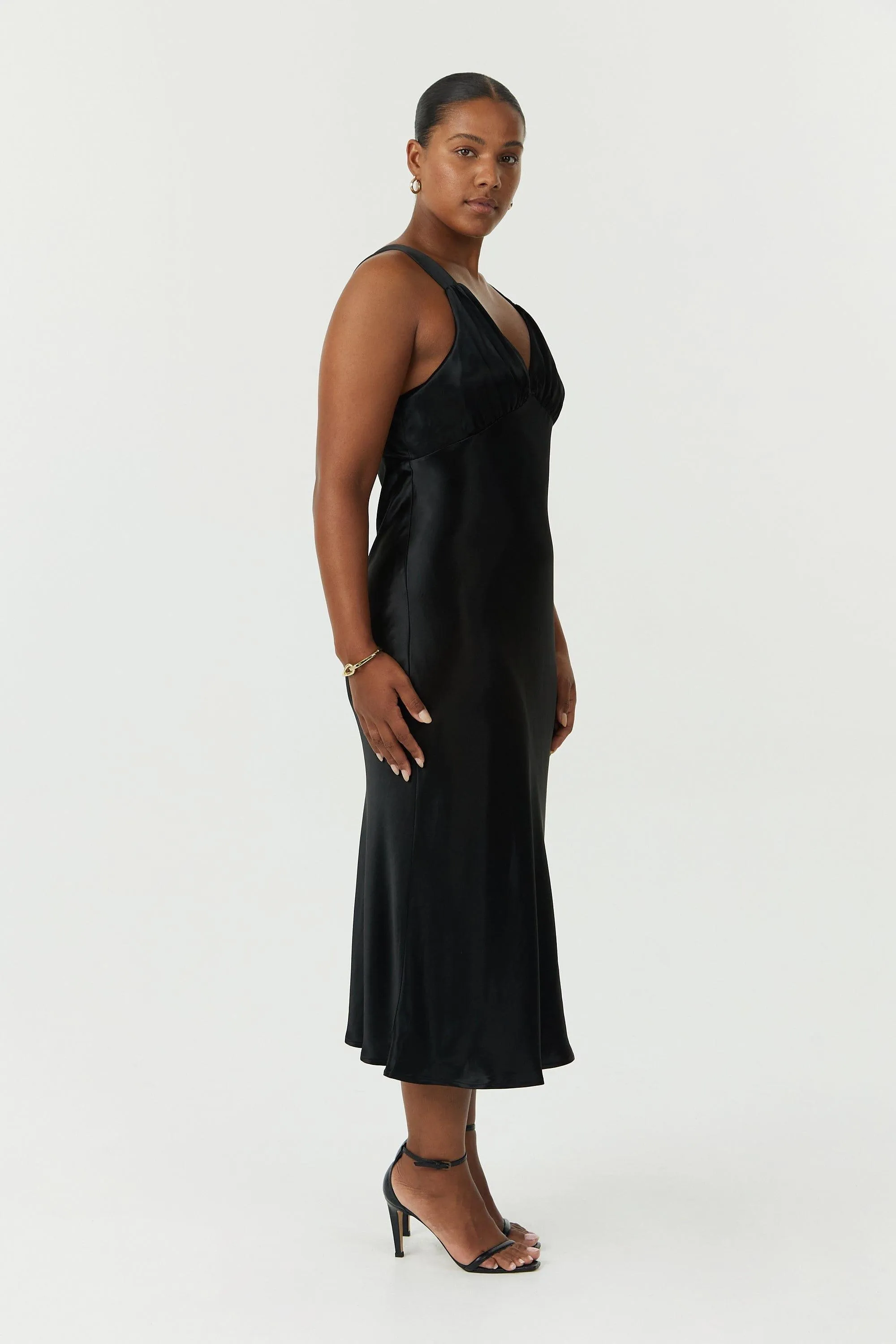 SATIN GATHER BRA BIAS SLIP | BLACK