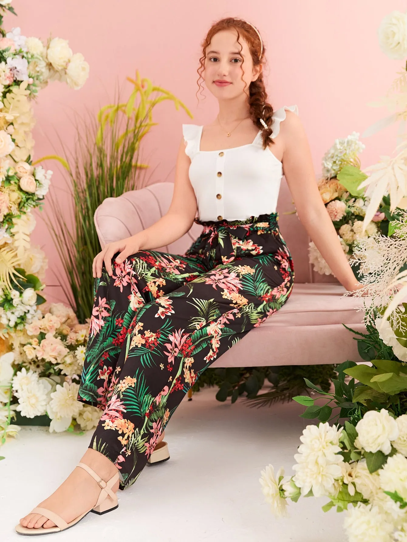 SHEIN Teen Girls Ruffle Trim Top & Tropical Print Paperbag Waist Belted Pants