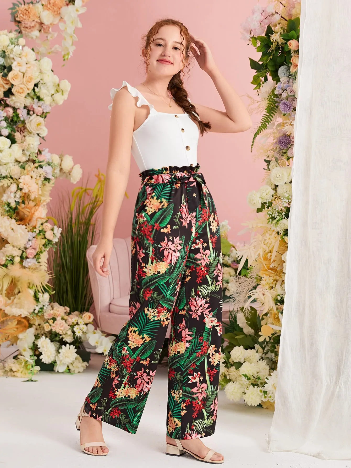 SHEIN Teen Girls Ruffle Trim Top & Tropical Print Paperbag Waist Belted Pants