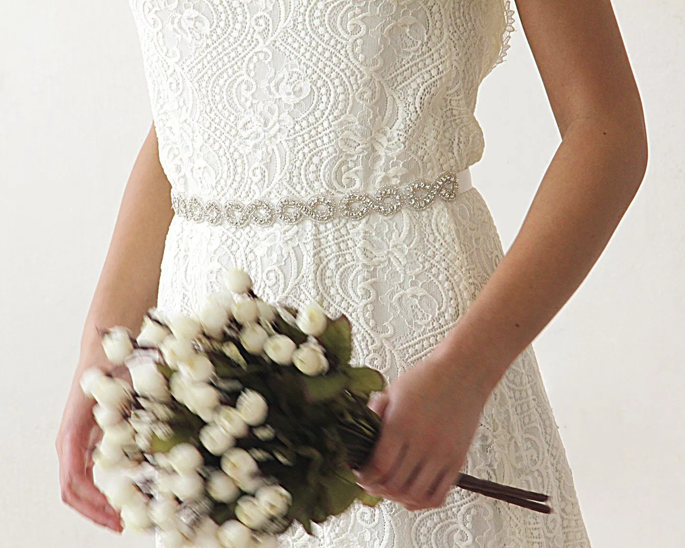 Sleeveless  backless lace dress   with train #1180