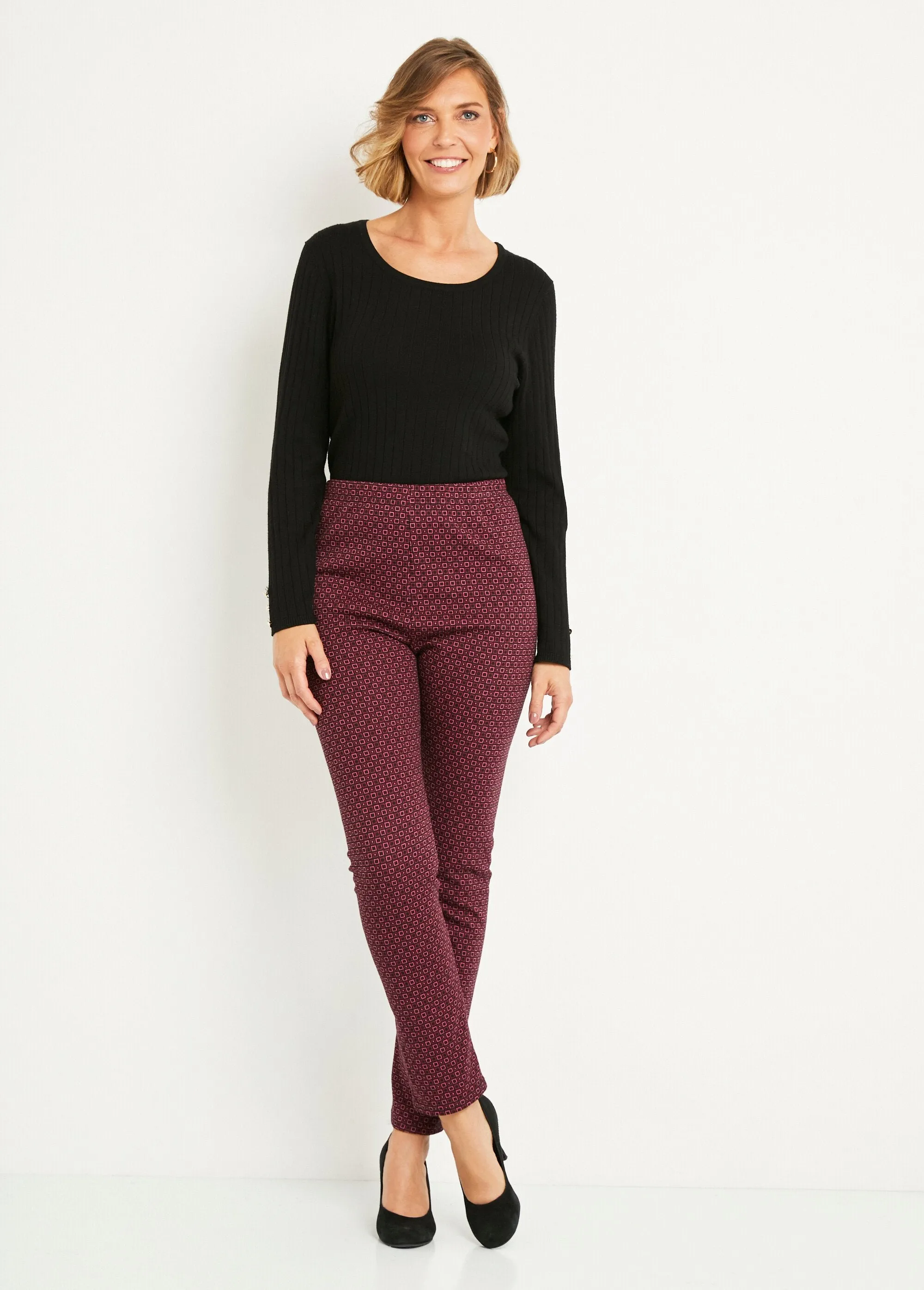 Straight tapered pants with elasticated waist in jacquard