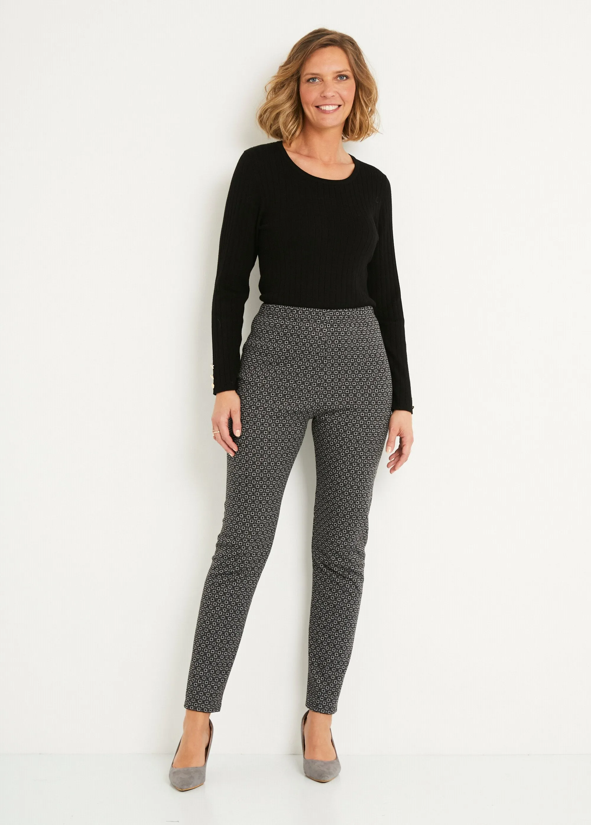 Straight tapered pants with elasticated waist in jacquard