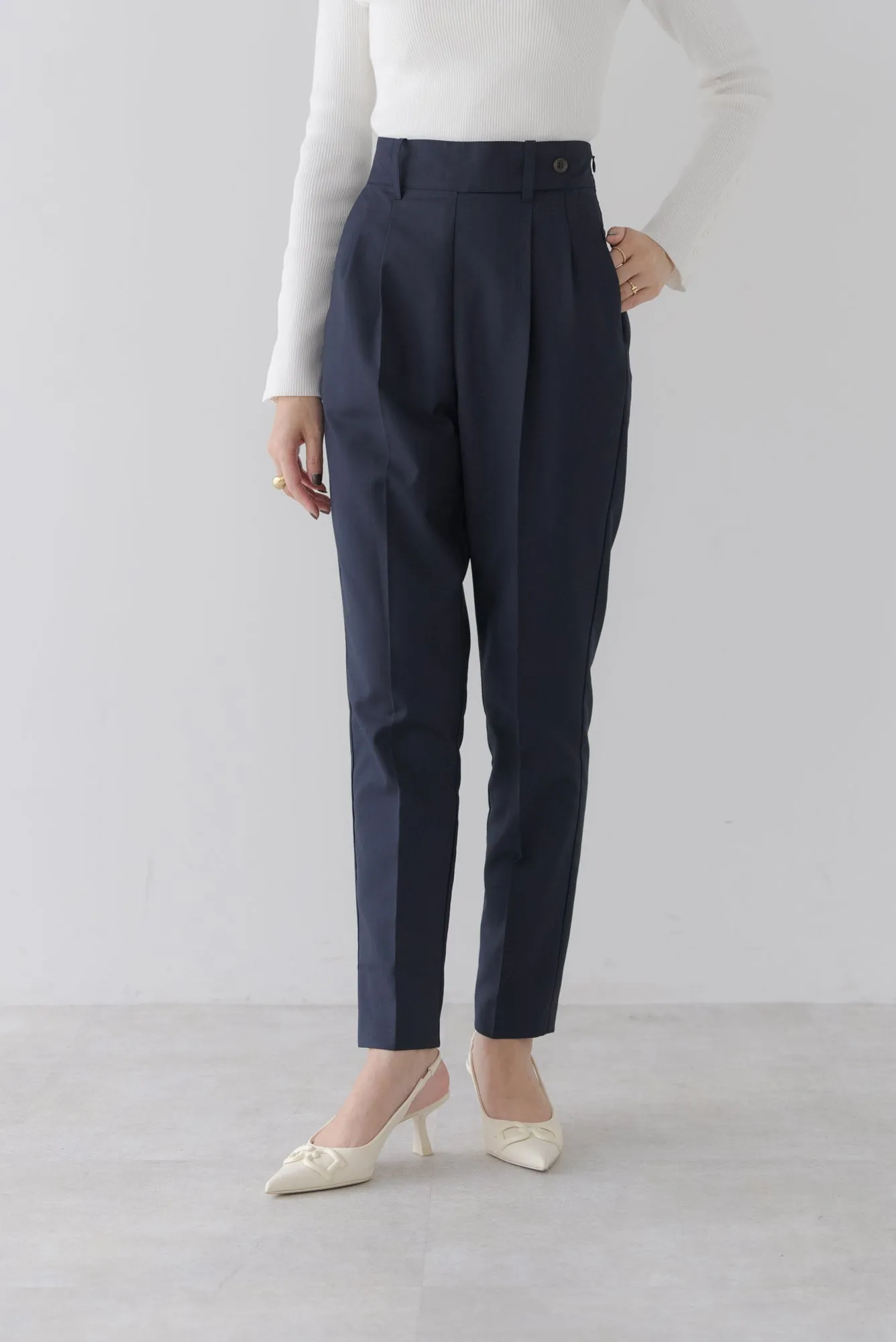 テーパードベルトパンツ｜TAPERED BELT PANTS