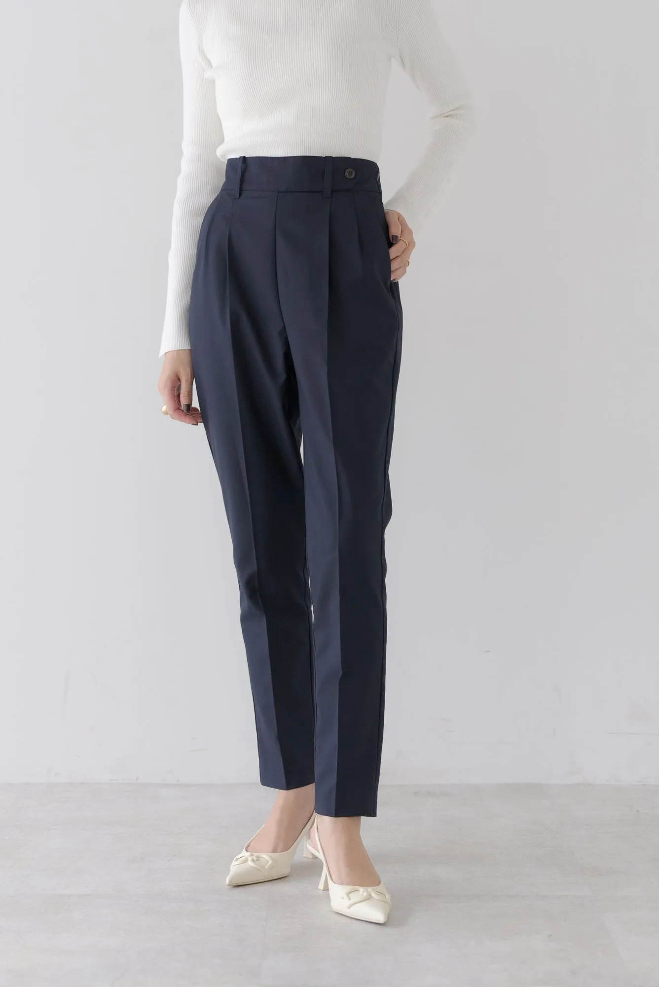 テーパードベルトパンツ｜TAPERED BELT PANTS