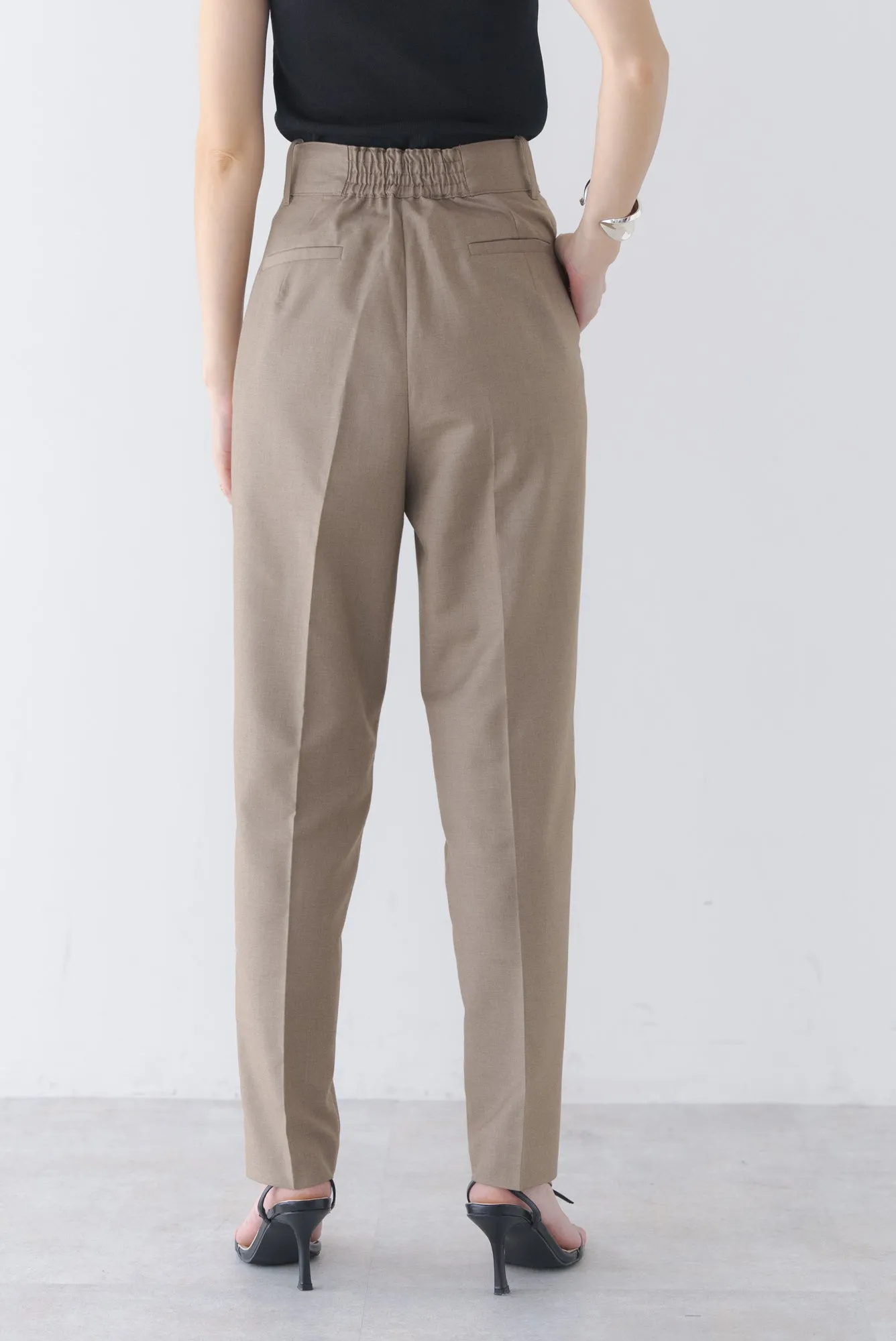 テーパードベルトパンツ｜TAPERED BELT PANTS