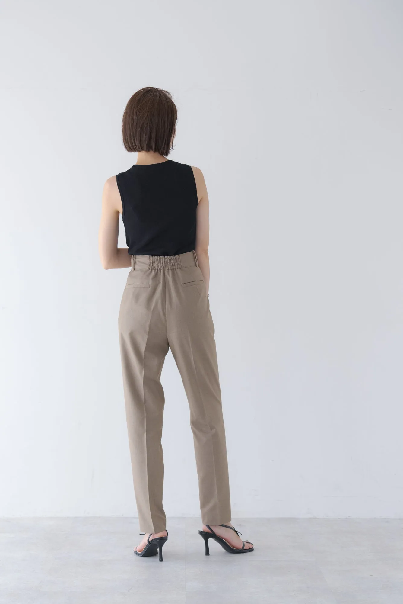 テーパードベルトパンツ｜TAPERED BELT PANTS