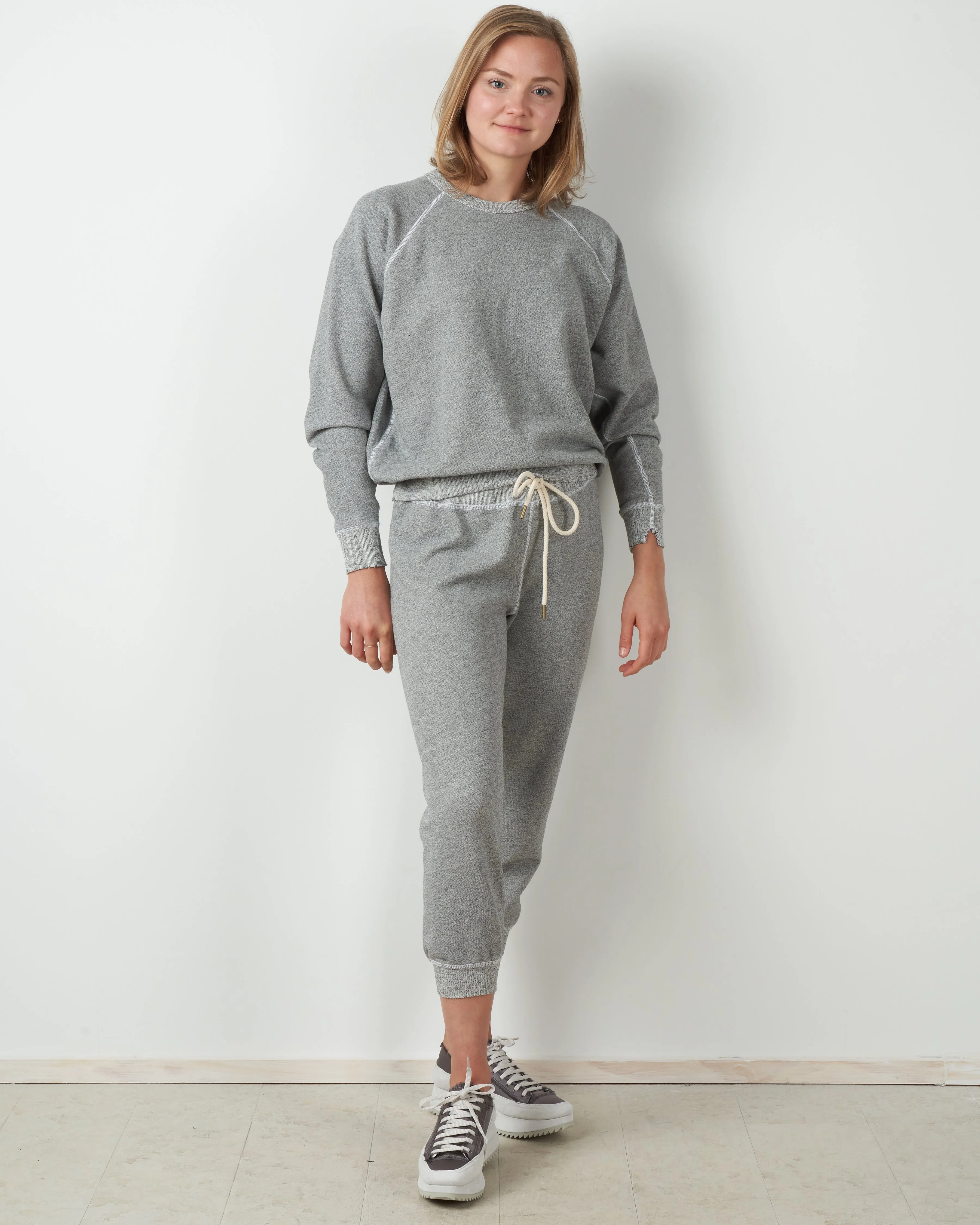 the college sweatshirt - varsity grey