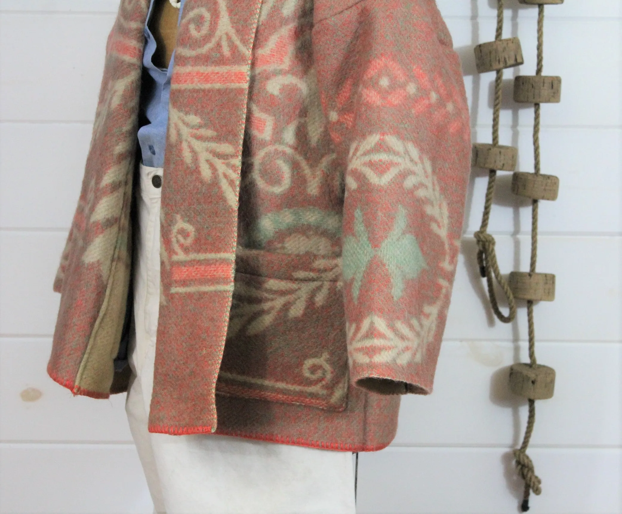 The Highlands Foundry Rose Floral Heritage Blanket Coat THF140