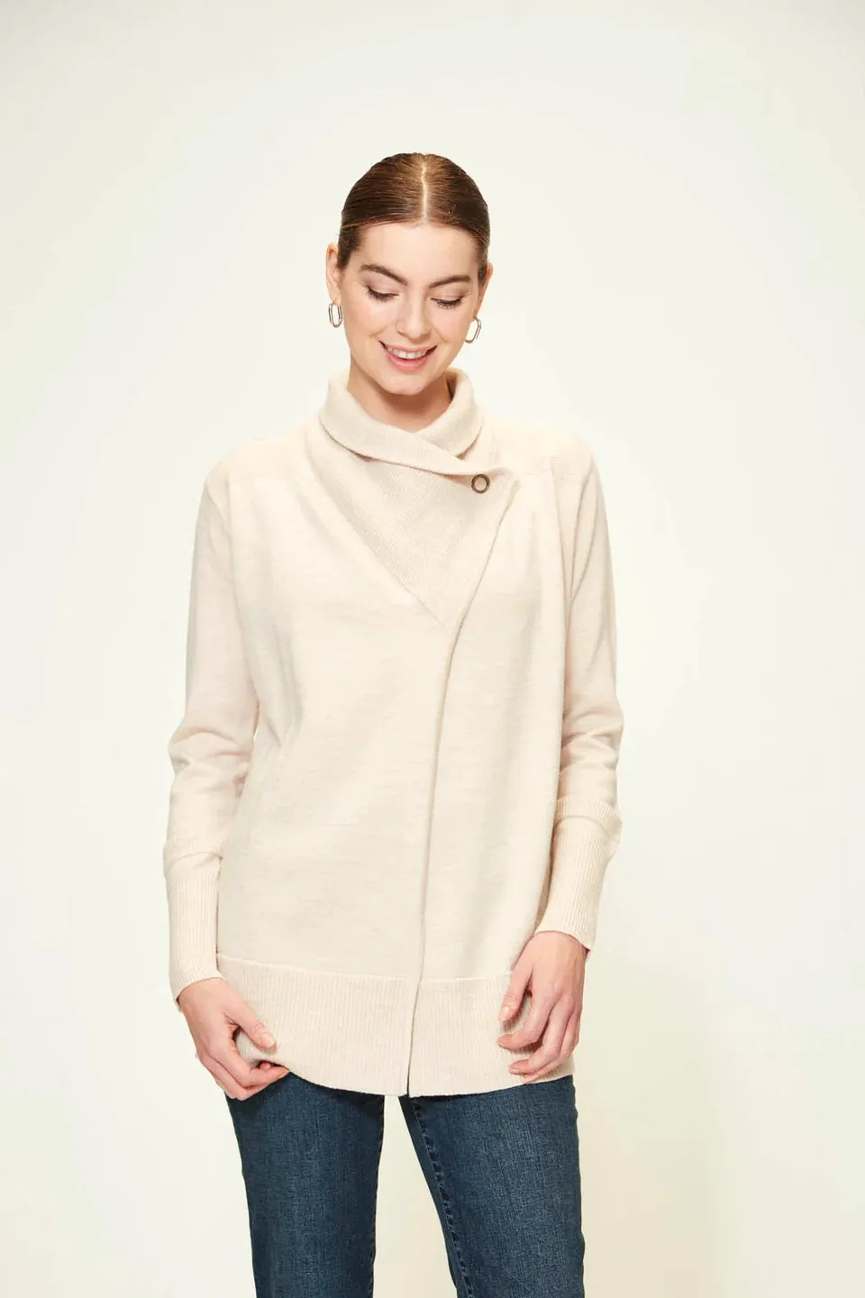 VERGE - Oatmeal Finlay Cardi - 9046SF
