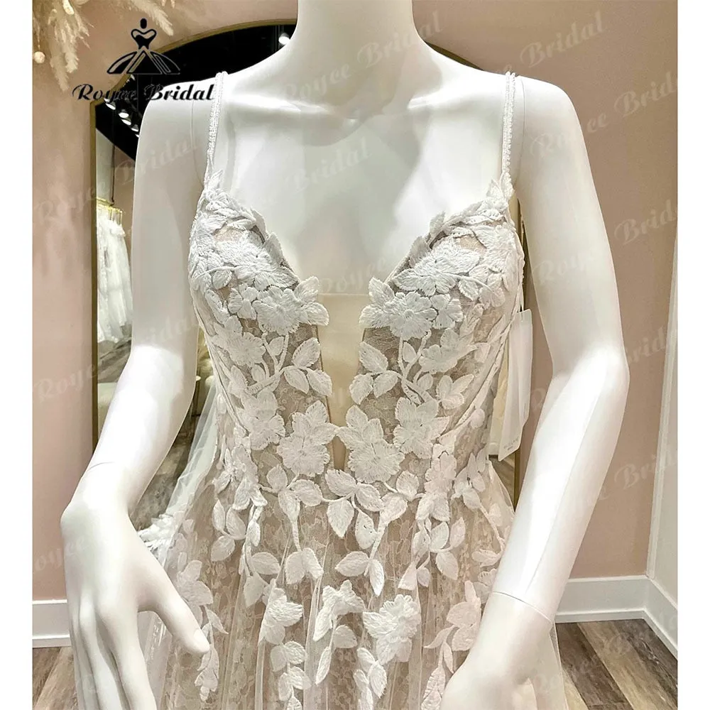 Vintage Plunging Lace Floral Champagne Open Back Boho Women Wedding Dress 2025 Bridal Gowns Spaghetti Straps abito da sposa Sexy
