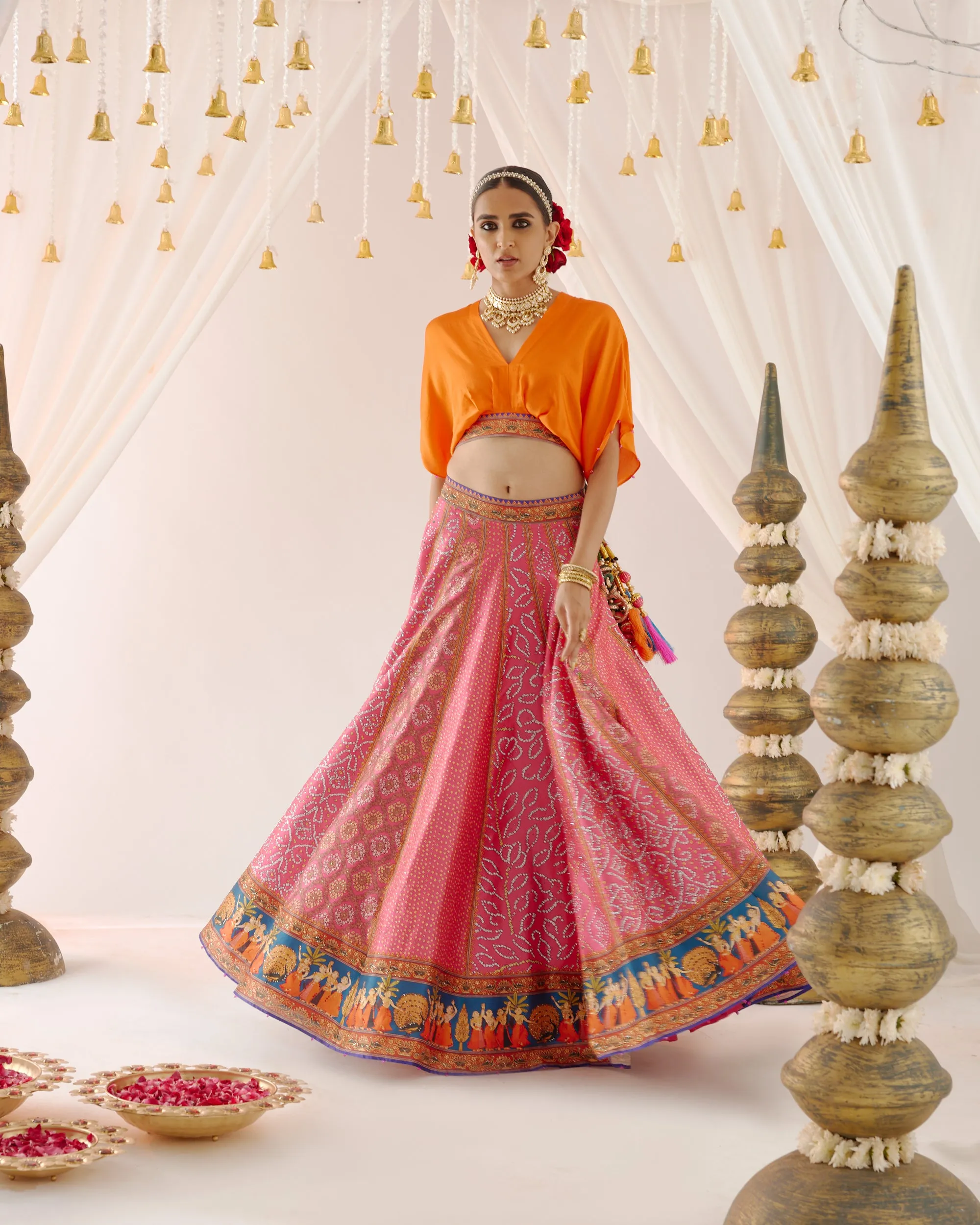 Vrindavan : Neerja Leela - Orange/Fuchsia