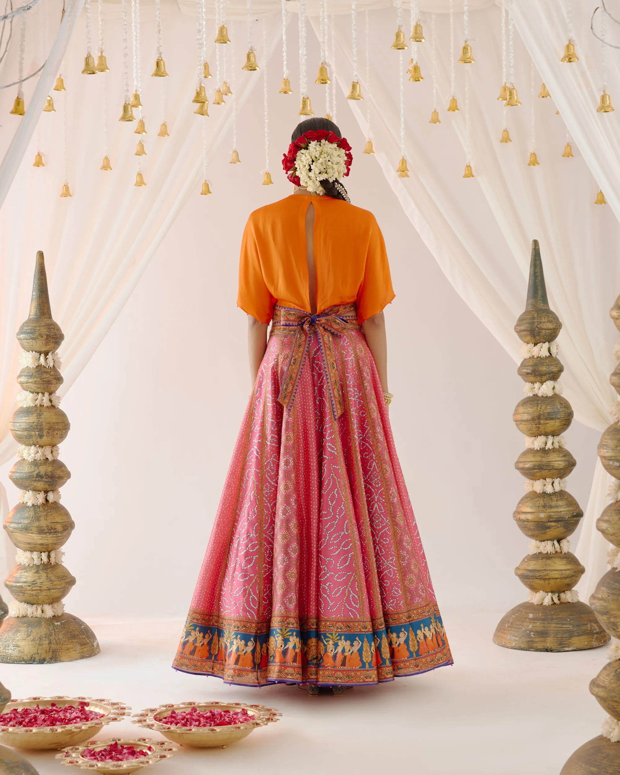 Vrindavan : Neerja Leela - Orange/Fuchsia