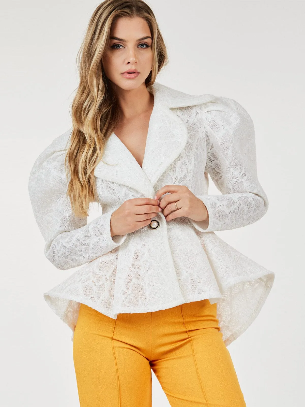 WOMEN'S LONG PUFF SLEEVE BUTTON CLOSURE HIGH-LOW BLAZER