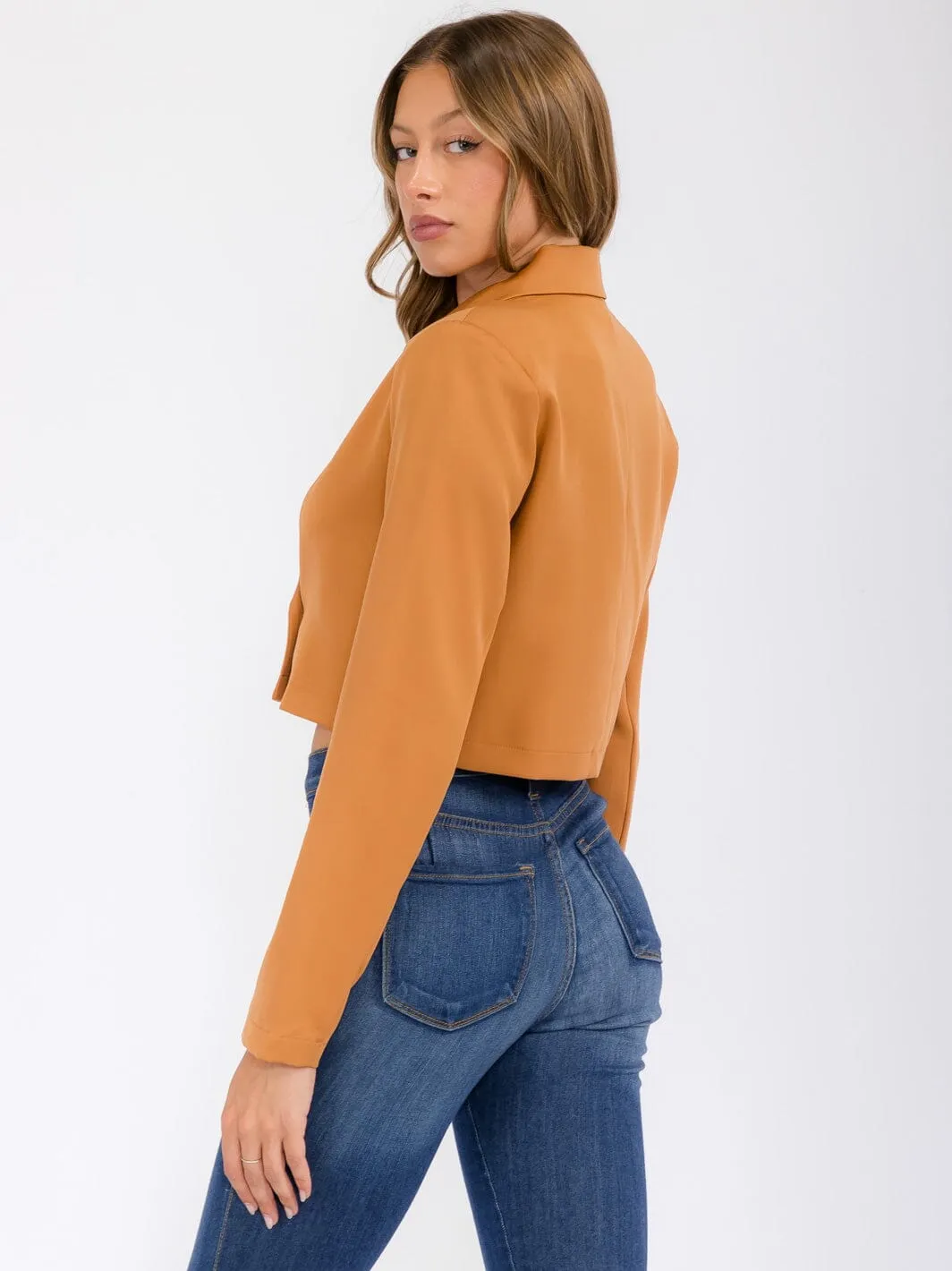 WOMEN'S LONG SLEEVE BUTTON CLOSURE BLAZER