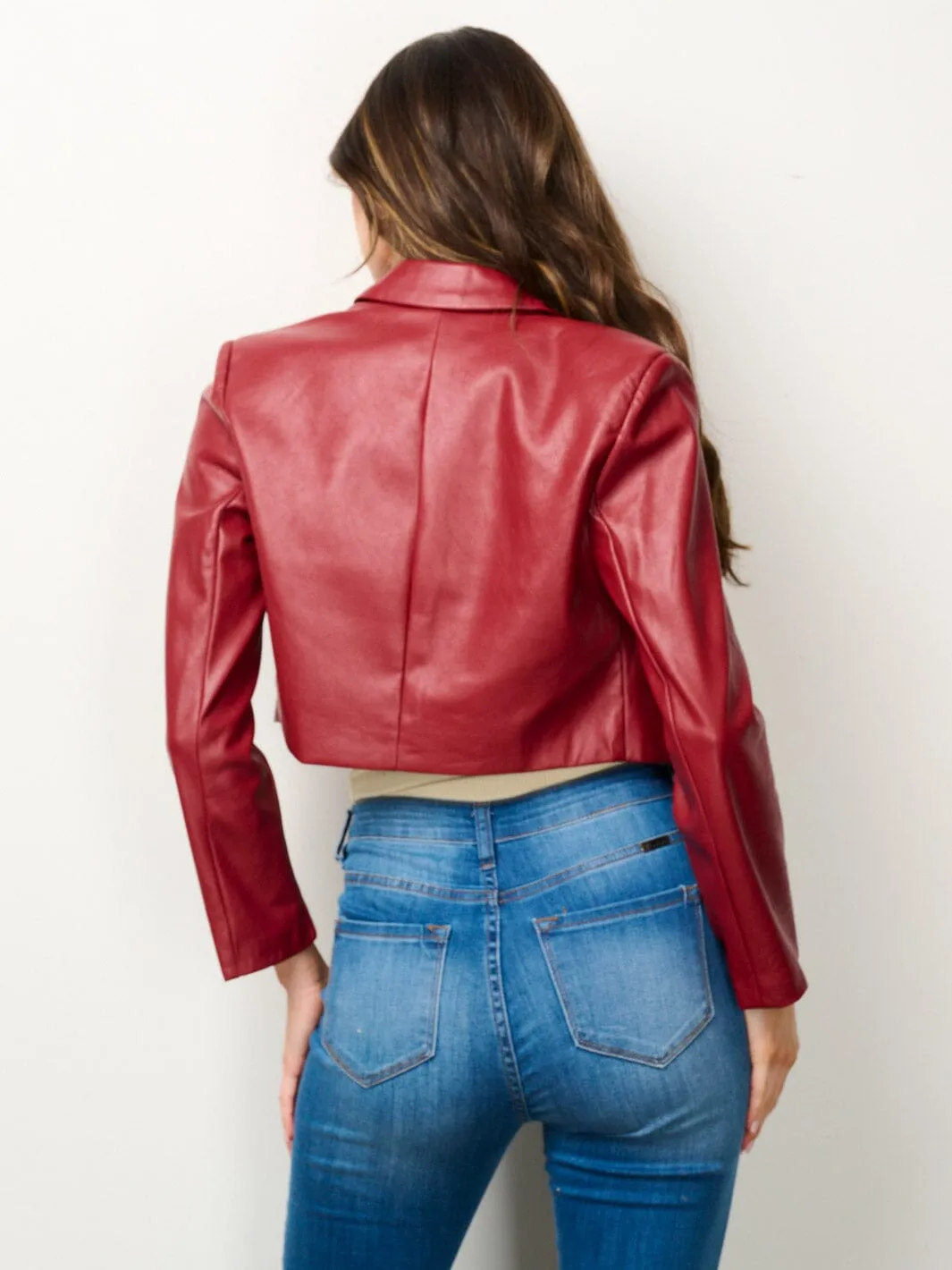 WOMEN'S LONG SLEEVE BUTTON CLOSURE PU PLEATHER CROP BLAZER